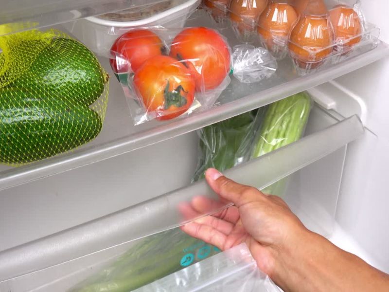 frižider sa namirnicama