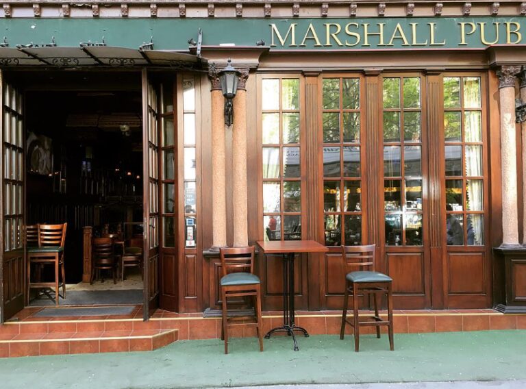 Marshall Pub